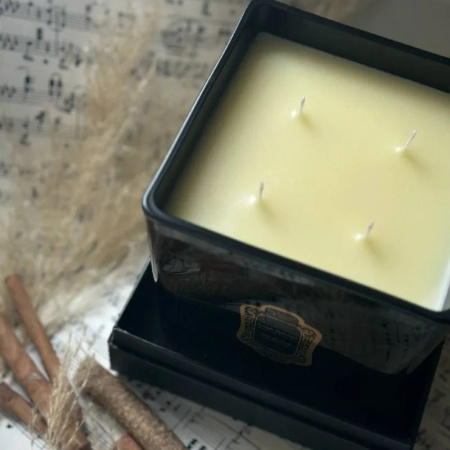 Свеча ароматическая "Удовое дерево", 800 г