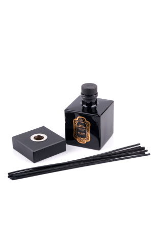 Ароматический диффузор для дома "Удовое дерево", 200 мл